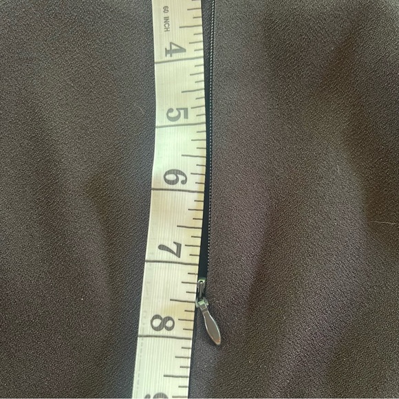 Banana Republic Black Mini Skirt Pleather Side Zip Accent From HemTo Hip, Size 4 - Picture 11 of 11